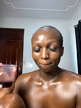 Snapshot of Curvixx chatting on February 19, 2026, 12:12 pm Curvixx online show from February 19, 2026, 12:12 pm