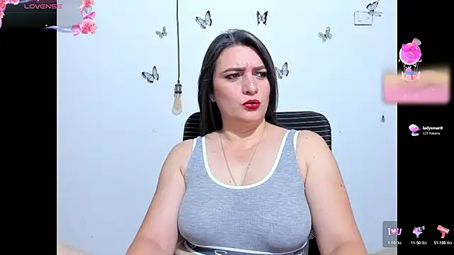 Amie Adams82  online show from July 16, 2026, 4:02 pm
