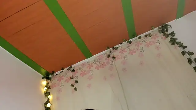 Snapshot of Dear_anne chatting on March 11, 2025, 7:37 am Dear anne online show from March 11, 2025, 7:37 am