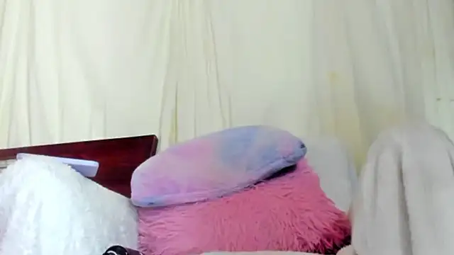 Snapshot of Dear_anne chatting on November 28, 2025, 5:10 am Dear anne online show from November 28, 2025, 5:10 am