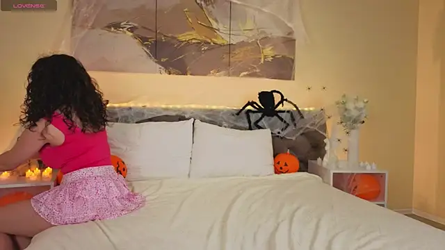 Ariella Sol online show from November 3, 2025, 1:08 am