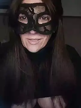 Snapshot of 23Milly chatting on March 3, 2025, 7:28 pm 23Milly online show from March 3, 2025, 7:28 pm