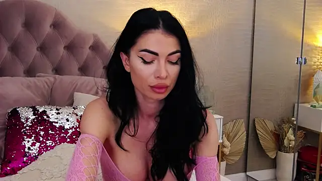 Snapshot of MetishaCaprice chatting on February 1, 2025, 7:36 am MetishaCaprice online show from February 1, 2025, 7:36 am