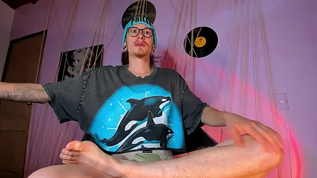 Snapshot of MrShaggy chatting on January 11, 2025, 12:50 pm MrShaggy online show from January 11, 2025, 12:50 pm