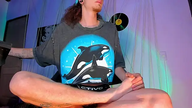 Snapshot of MrShaggy chatting on January 29, 2025, 10:22 pm MrShaggy online show from January 29, 2025, 10:22 pm