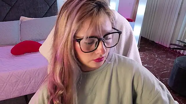 brandy sweet  online show from November 29, 2025, 4:37 am