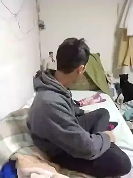 Snapshot of jperezofficial1 chatting on December 7, 2024, 5:04 am jperezofficial1 online show from December 7, 2024, 5:04 am