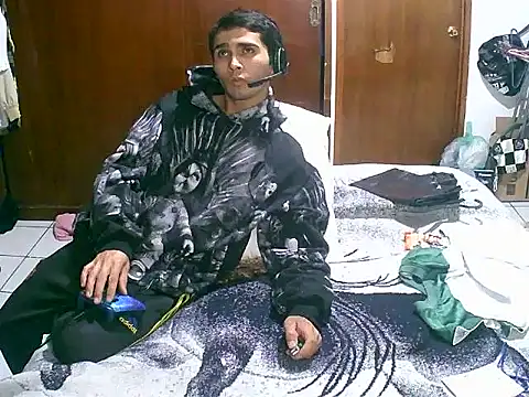 Snapshot of jperezofficial1 chatting on October 9, 2025, 5:16 am jperezofficial1 online show from October 9, 2025, 5:16 am