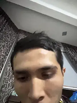 Snapshot of jperezofficial1 chatting on December 14, 2025, 4:40 am jperezofficial1 online show from December 14, 2025, 4:40 am