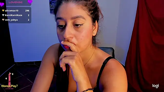 Snapshot of Lexi_Luna_ chatting on February 6, 2025, 12:11 am Lexi Luna online show from February 6, 2025, 12:11 am