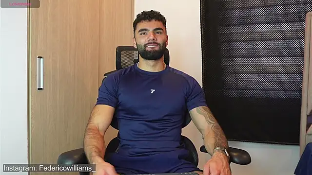 Derek w online show from November 7, 2025, 7:36 pm