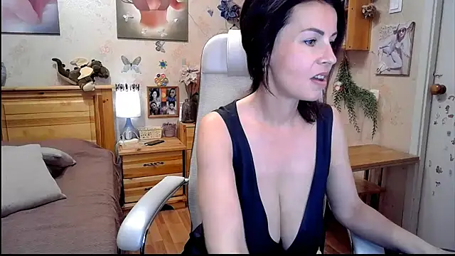 Kendra Mom online show from June 30, 2026, 6:47 am