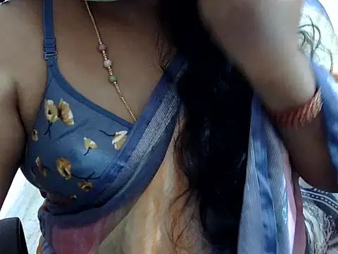 Snapshot of Vennela-1-Telugu chatting on October 26, 2025, 5:52 pm Vennela-1-Telugu online show from October 26, 2025, 5:52 pm