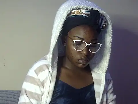 Snapshot of Sexy_racy_rebel_ chatting on November 25, 2025, 12:21 am Sexy racy rebel online show from November 25, 2025, 12:21 am