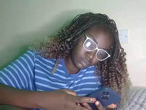 Snapshot of Sexy_racy_rebel_ chatting on November 27, 2025, 6:32 pm Sexy racy rebel online show from November 27, 2025, 6:32 pm