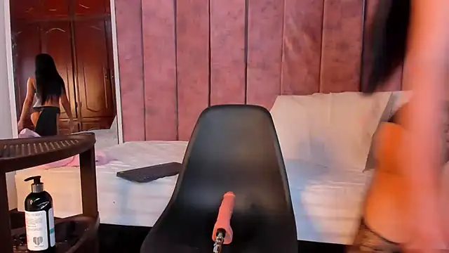 SelenaGmez online show from February 11, 2026, 12:10 pm