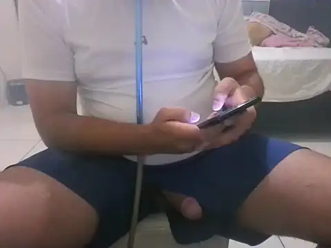 Snapshot of pauzudoxxs chatting on December 20, 2025, 7:21 pm pauzudoxxs online show from December 20, 2025, 7:21 pm