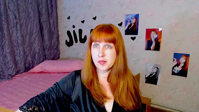 Snapshot of JillStevens chatting on February 2, 2025, 4:22 pm JillStevens online show from February 2, 2025, 4:22 pm