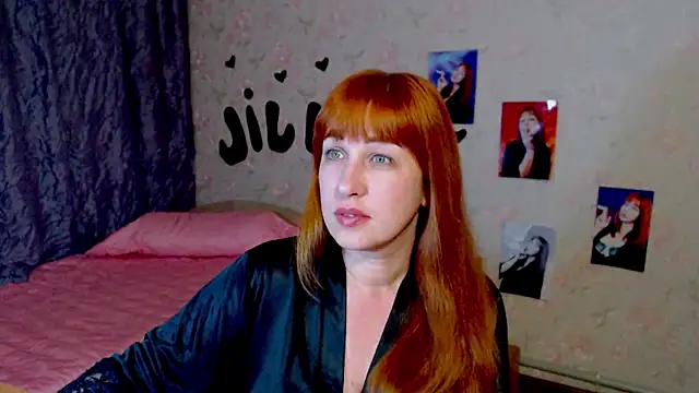 Snapshot of JillStevens chatting on February 3, 2025, 10:00 pm JillStevens online show from February 3, 2025, 10:00 pm