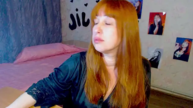 Snapshot of JillStevens chatting on February 7, 2025, 11:55 pm JillStevens online show from February 7, 2025, 11:55 pm