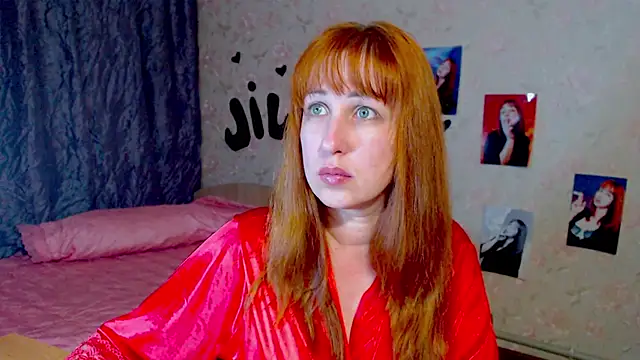 Snapshot of JillStevens chatting on February 9, 2025, 1:22 am JillStevens online show from February 9, 2025, 1:22 am