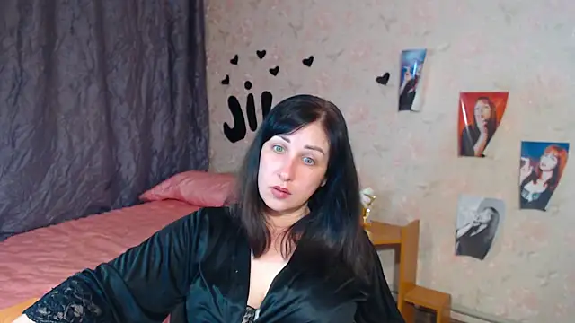 Snapshot of JillStevens chatting on September 11, 2025, 6:41 pm JillStevens online show from September 11, 2025, 6:41 pm