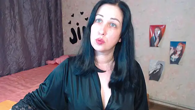 JillStevens online show from November 15, 2025, 8:05 pm