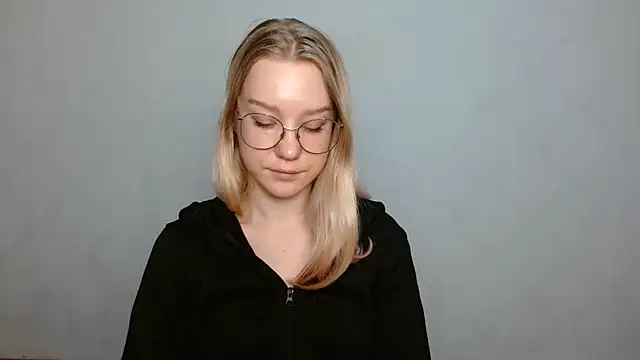 cindi hot online show from January 28, 2025, 1:05 pm