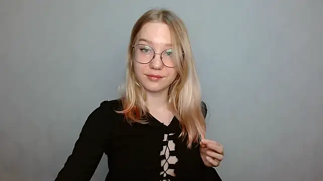 cindi hot online show from February 6, 2025, 12:05 pm