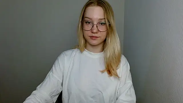 cindi hot online show from March 17, 2025, 11:31 am