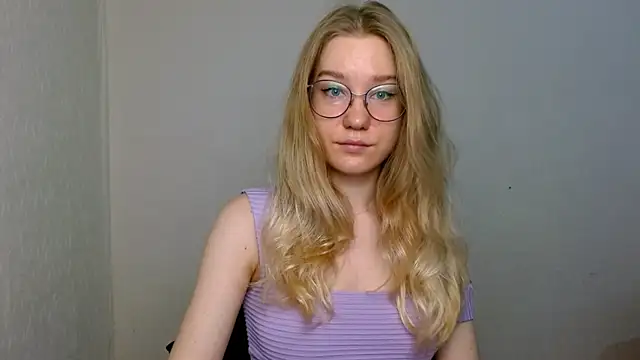 cindi hot online show from December 5, 2025, 10:13 am