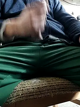 Snapshot of armando1983_hot chatting on February 2, 2026, 10:25 am armando1983 hot online show from February 2, 2026, 10:25 am