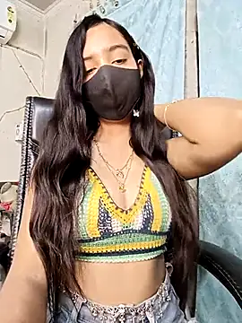 Snapshot of Parinaaz18 chatting on February 27, 2026, 1:05 am Parinaaz18 online show from February 27, 2026, 1:05 am