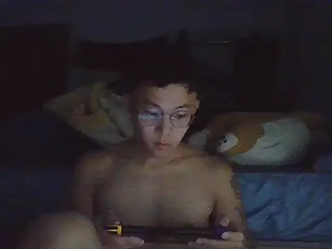 Snapshot of ZHIIz chatting on December 15, 2025, 2:32 pm ZHIIz online show from December 15, 2025, 2:32 pm