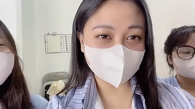 Snapshot of Bamboo_Swetie chatting on December 19, 2025, 3:08 pm Bamboo Swetie online show from December 19, 2025, 3:08 pm