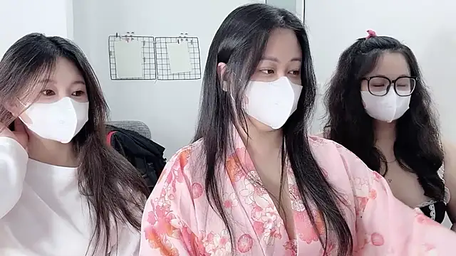 Snapshot of Bamboo_Swetie chatting on January 6, 2026, 2:21 pm Bamboo Swetie online show from January 6, 2026, 2:21 pm