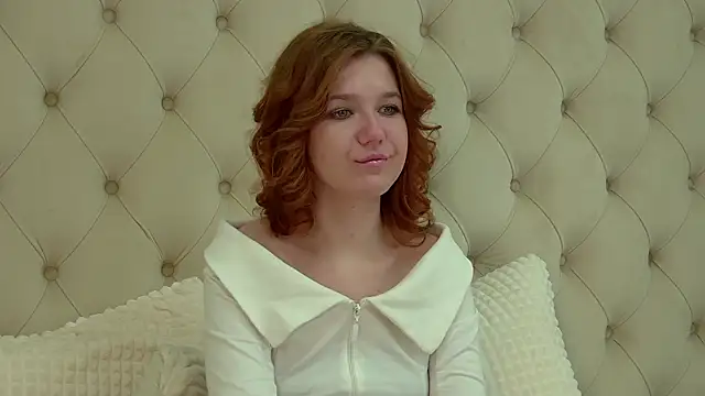 Snapshot of LessySmith chatting on March 7, 2025, 11:38 pm LessySmith online show from March 7, 2025, 11:38 pm