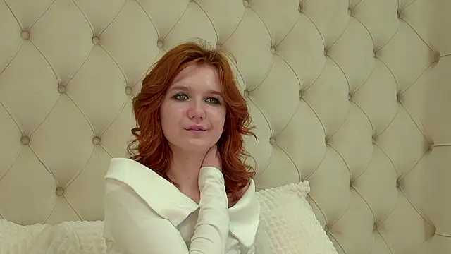 Snapshot of LessySmith chatting on March 14, 2025, 10:27 pm LessySmith online show from March 14, 2025, 10:27 pm