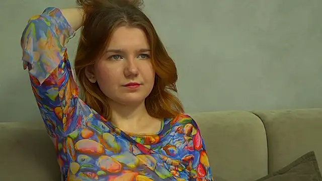 Snapshot of LessySmith chatting on November 8, 2025, 4:29 pm LessySmith online show from November 8, 2025, 4:29 pm