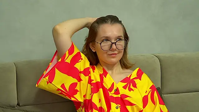 Snapshot of LessySmith chatting on November 16, 2025, 4:40 am LessySmith online show from November 16, 2025, 4:40 am