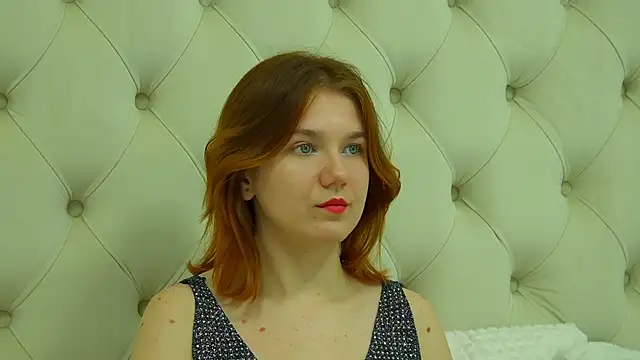 Snapshot of LessySmith chatting on November 30, 2025, 4:55 pm LessySmith online show from November 30, 2025, 4:55 pm