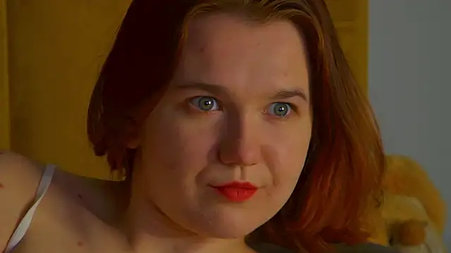 Snapshot of LessySmith chatting on February 7, 2026, 4:16 am LessySmith online show from February 7, 2026, 4:16 am