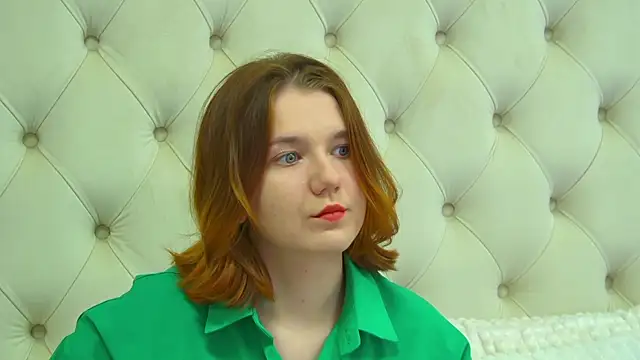 Snapshot of LessySmith chatting on February 22, 2026, 4:38 pm LessySmith online show from February 22, 2026, 4:38 pm