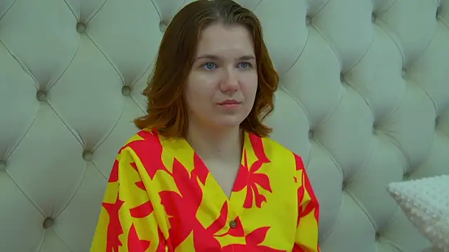 Snapshot of LessySmith chatting on February 23, 2026, 4:43 am LessySmith online show from February 23, 2026, 4:43 am