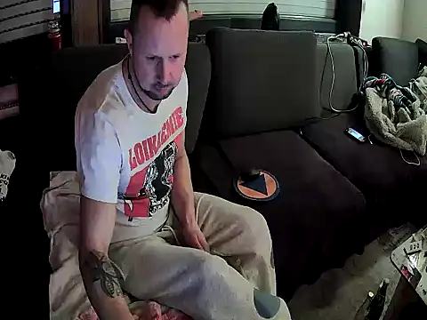 Snapshot of Hornybiboy66 chatting on November 23, 2025, 11:15 pm Hornybiboy66 online show from November 23, 2025, 11:15 pm