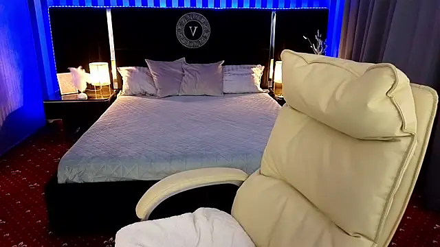 Snapshot of Lexi_Si chatting on October 21, 2025, 8:37 am Lexi Si online show from October 21, 2025, 8:37 am