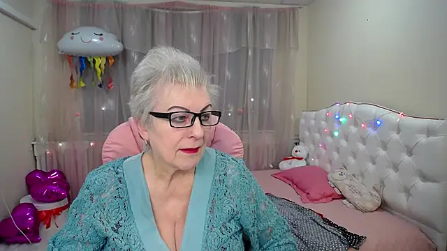 KayleSmoll online show from January 24, 2025, 10:30 pm