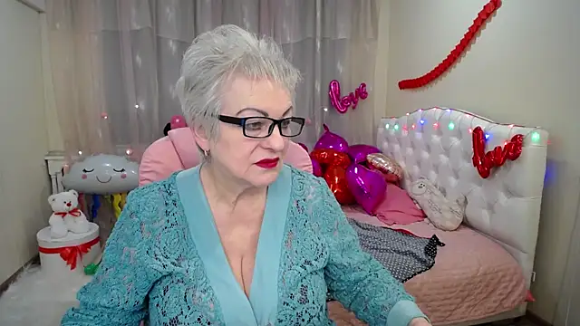 KayleSmoll online show from February 3, 2025, 1:41 am