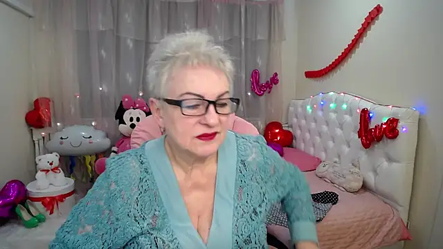 KayleSmoll online show from February 13, 2025, 1:40 am