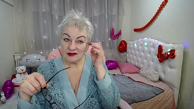 KayleSmoll online show from February 21, 2025, 10:59 pm